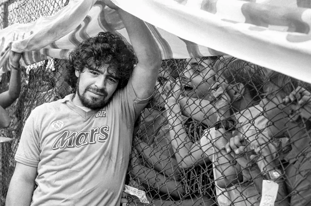 Maradona, Il ritorno del guerriero Sergio Siano